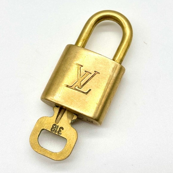 Louis Vuitton Lock and Key #318 - Picture 1 of 4